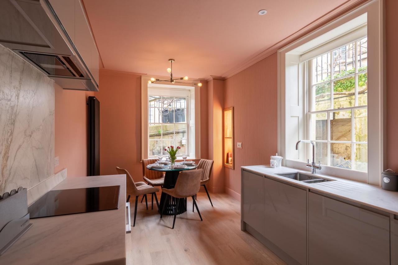 Russell House Suites Bath Extérieur photo
