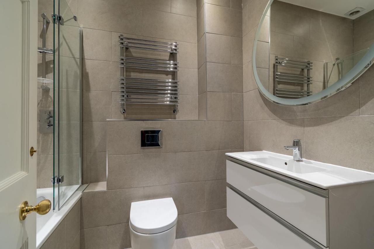 Russell House Suites Bath Extérieur photo