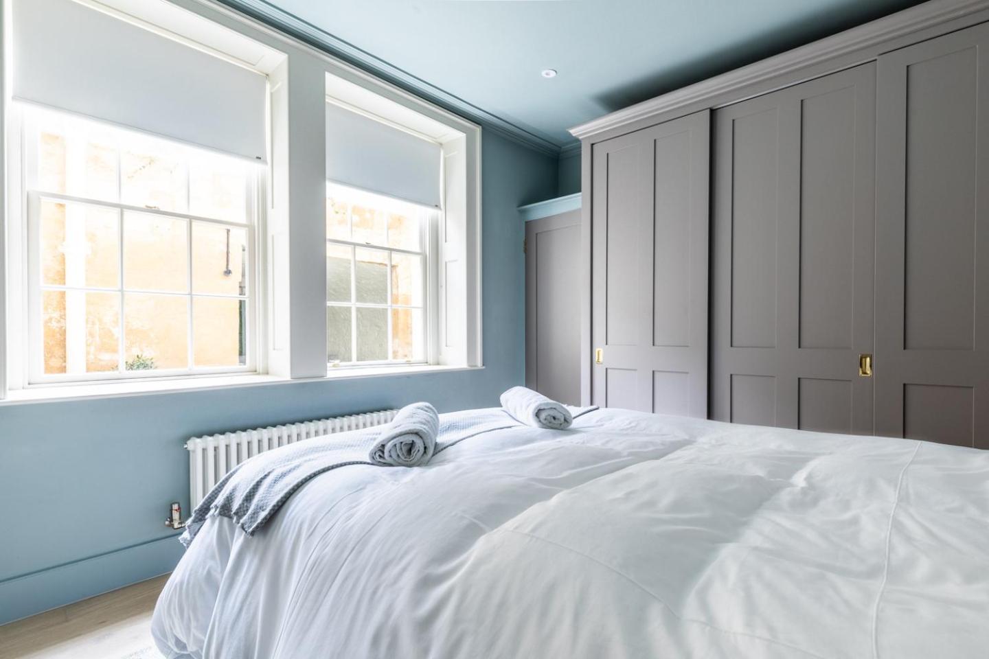 Russell House Suites Bath Extérieur photo